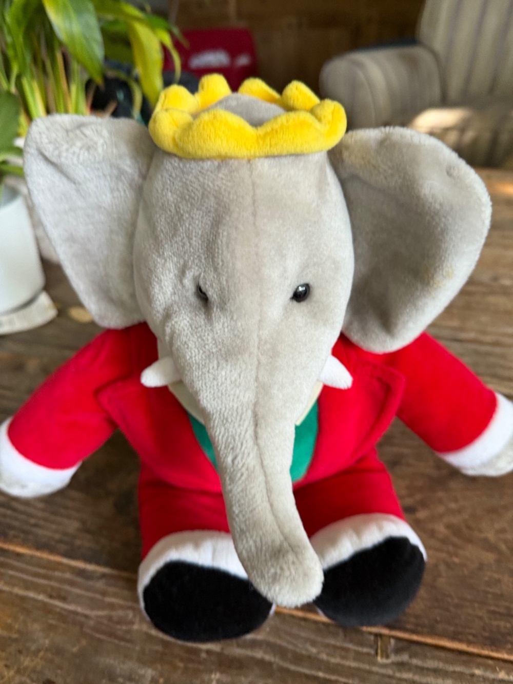Vintage 1988 Macy's Gund Babar the Elephant King 14” Holiday Christmas Plush